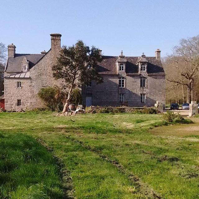 Les Cabanes De Kermenguy Cléder Exterior photo
